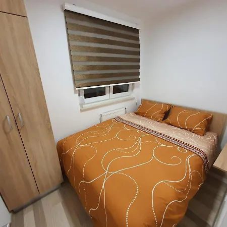 Apartman Titanic 2 公寓 多博伊